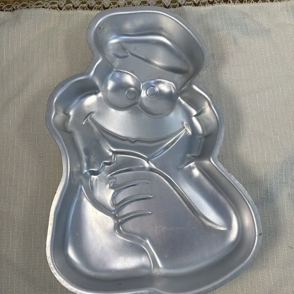 Wilton #502-7415 Cookie Monster Cake Pan Mold Muppets 1977 Aluminum